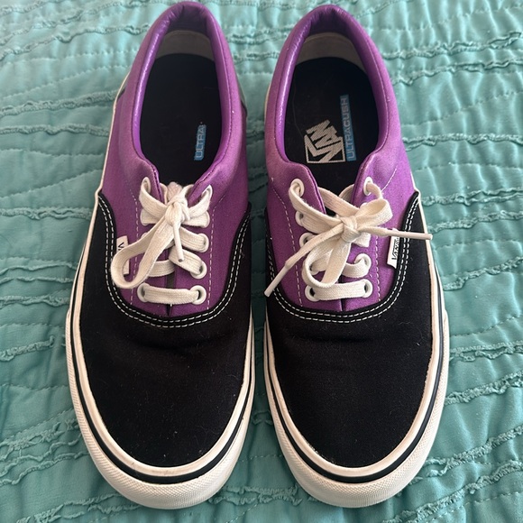 EUC Vans sz 8.5 m / 10 w black purple blue - Picture 4 of 7